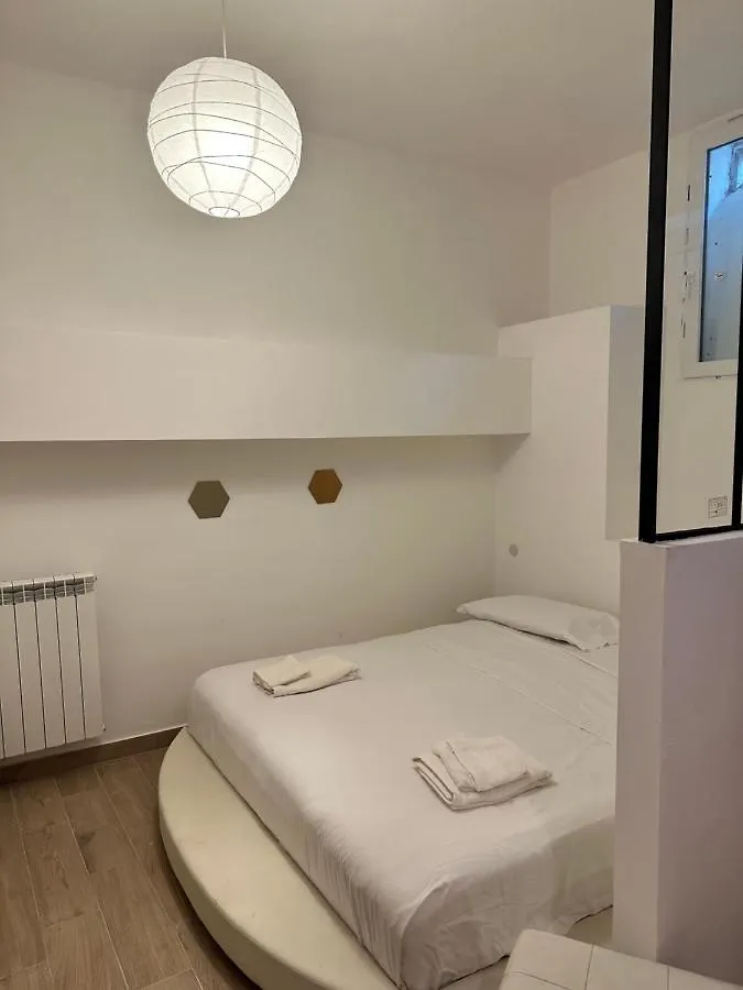 Apartment Myhome Boni Deluxe Milan