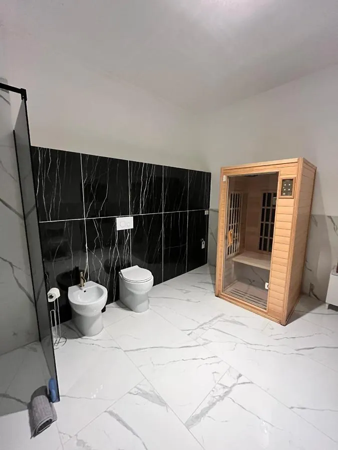 Myhome Boni Deluxe Milan 0*,  Italy